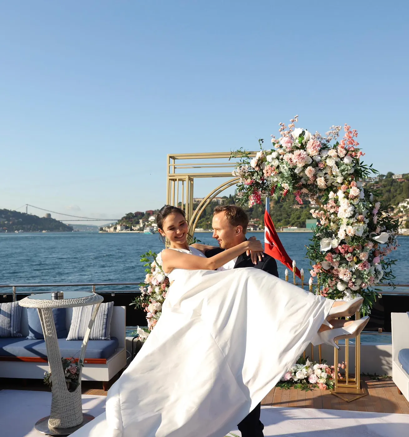 Yatta Düğün ve Yıl Dönümü