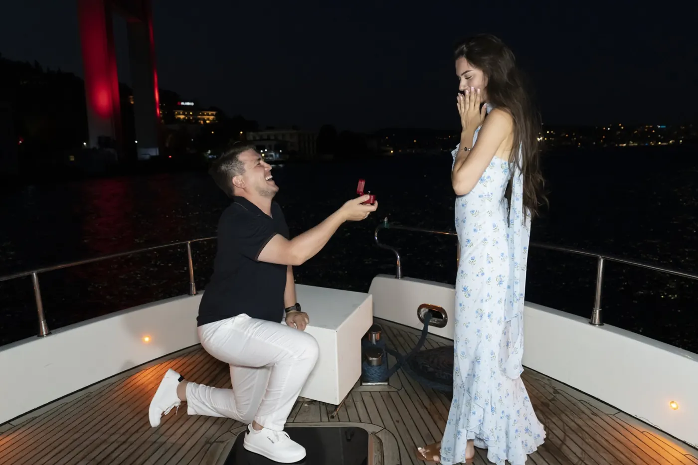 Marriage proposal on a yacht on the Bosphorus at night